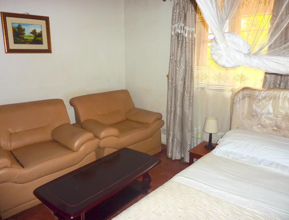Hotel Acacia Kampala Exterior photo